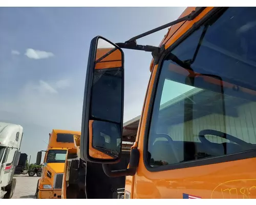 VOLVO VNM MIRROR ASSEMBLY CABDOOR