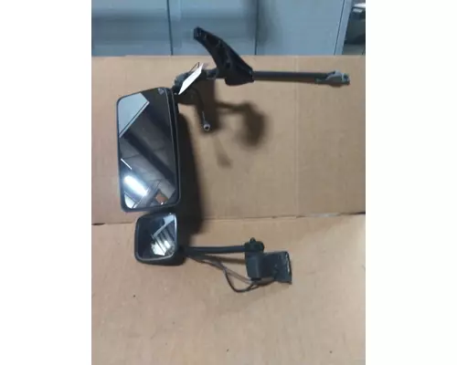 VOLVO VNM MIRROR ASSEMBLY CABDOOR