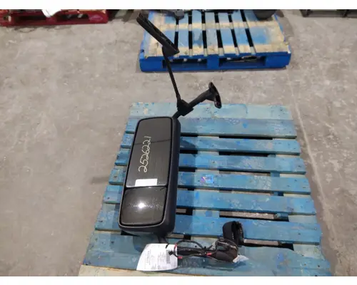 VOLVO VNM MIRROR ASSEMBLY CABDOOR