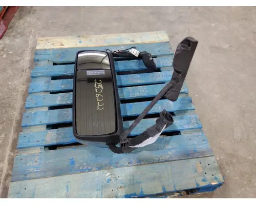 VOLVO VNM MIRROR ASSEMBLY CABDOOR