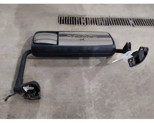 VOLVO VNM MIRROR ASSEMBLY CABDOOR