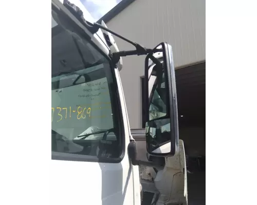 VOLVO VNM MIRROR ASSEMBLY CABDOOR
