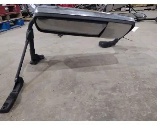 VOLVO VNM MIRROR ASSEMBLY CABDOOR