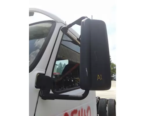VOLVO VNM MIRROR ASSEMBLY CABDOOR