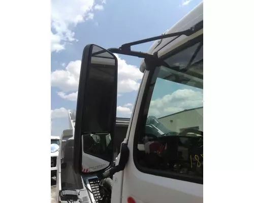 VOLVO VNM MIRROR ASSEMBLY CABDOOR