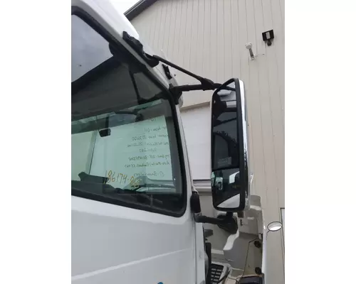 VOLVO VNM MIRROR ASSEMBLY CABDOOR