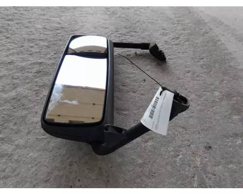VOLVO VNM MIRROR ASSEMBLY CABDOOR