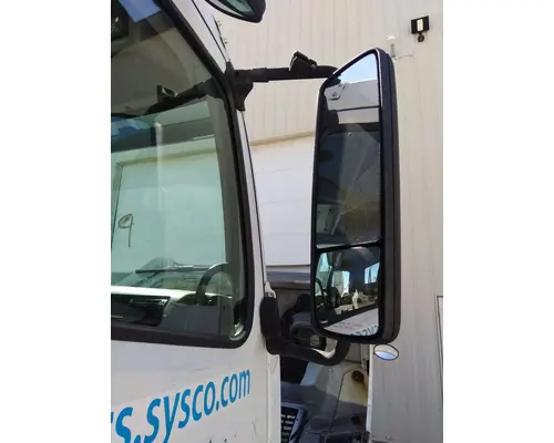 VOLVO VNM MIRROR ASSEMBLY CABDOOR