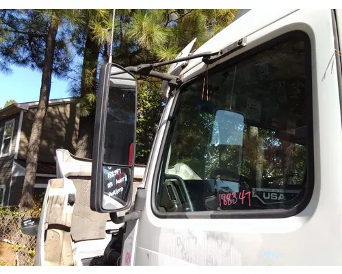 VOLVO VNM MIRROR ASSEMBLY CABDOOR