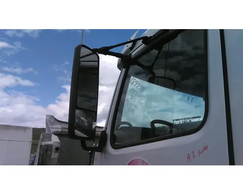 VOLVO VNM MIRROR ASSEMBLY CABDOOR