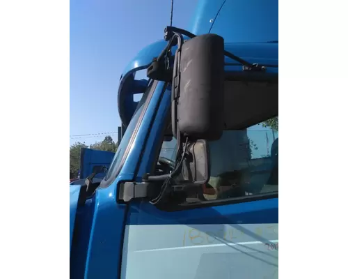 VOLVO VNM MIRROR ASSEMBLY CABDOOR