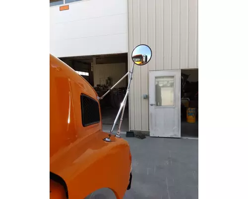 VOLVO VNM MIRROR ASSEMBLY FENDERHOOD