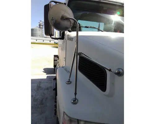 VOLVO VNM MIRROR ASSEMBLY FENDERHOOD