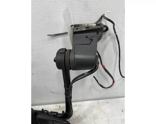 VOLVO VNM Mirror (Side View)