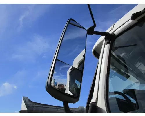 VOLVO VNM Mirror (Side View)