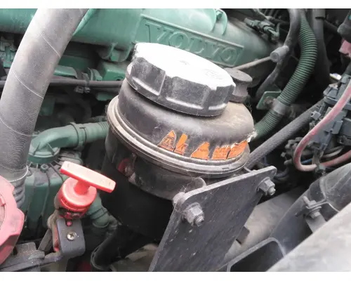 VOLVO VNM POWER STEERING RESERVOIR