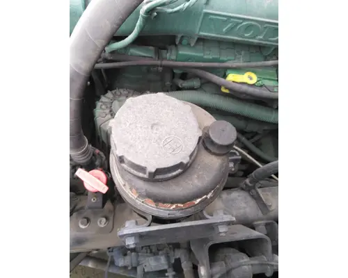VOLVO VNM POWER STEERING RESERVOIR