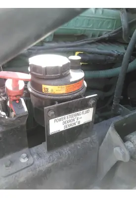 VOLVO VNM POWER STEERING RESERVOIR