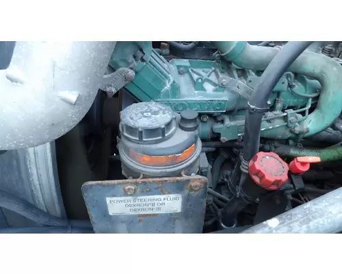 VOLVO VNM POWER STEERING RESERVOIR