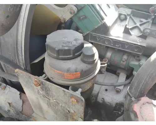 VOLVO VNM POWER STEERING RESERVOIR