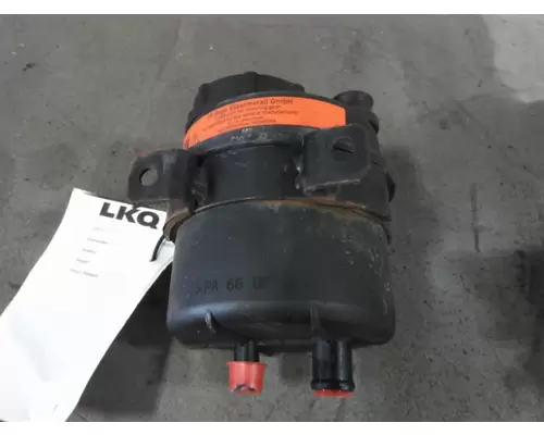 VOLVO VNM POWER STEERING RESERVOIR