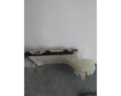 VOLVO VNM RADIATOR OVERFLOW TANK