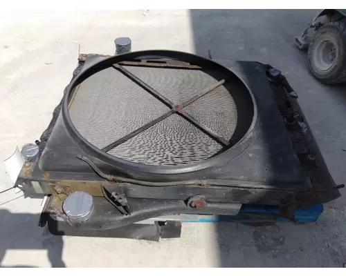 VOLVO VNM RADIATOR SHROUD
