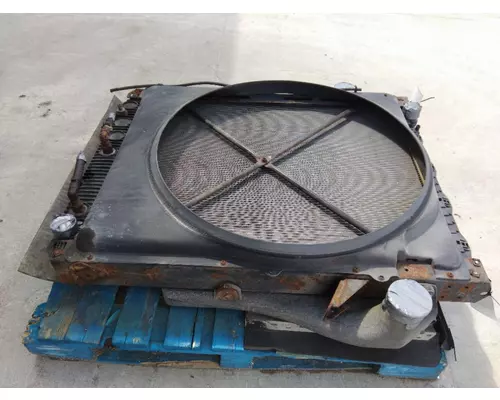 VOLVO VNM RADIATOR SHROUD