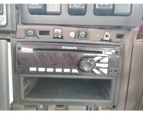 VOLVO VNM RADIO AMFMBLUETOOTH