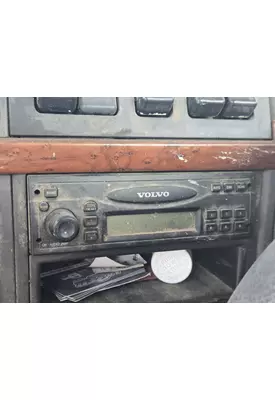 VOLVO VNM Radio