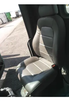 VOLVO VNM SEAT, FRONT