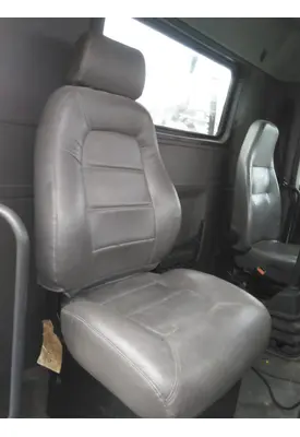 VOLVO VNM SEAT, FRONT