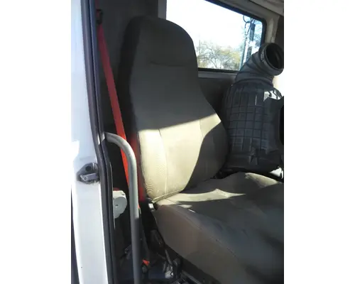 VOLVO VNM SEAT, FRONT