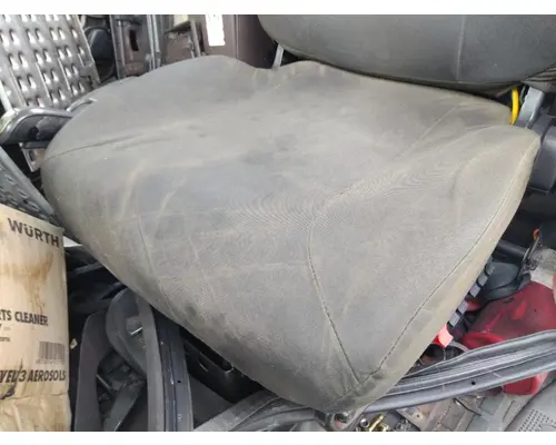 VOLVO VNM SEAT, FRONT