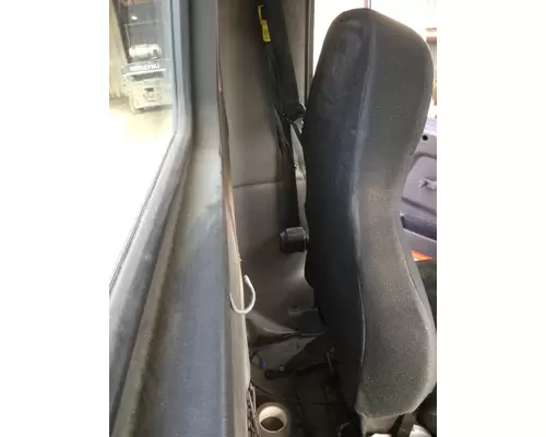 VOLVO VNM SEAT, FRONT