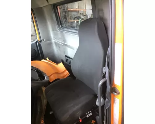 VOLVO VNM SEAT, FRONT