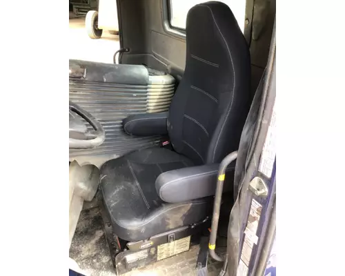 VOLVO VNM SEAT, FRONT