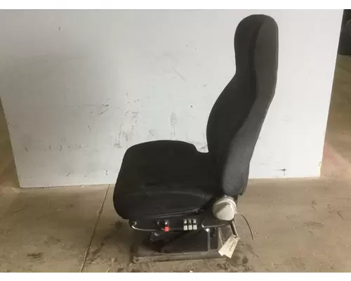 VOLVO VNM SEAT, FRONT