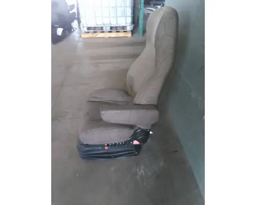 VOLVO VNM SEAT, FRONT