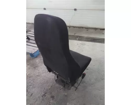 VOLVO VNM SEAT, FRONT