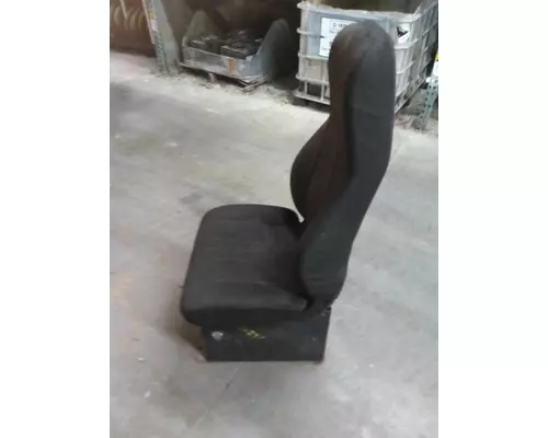 VOLVO VNM SEAT, FRONT