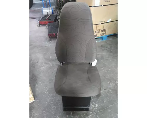 VOLVO VNM SEAT, FRONT