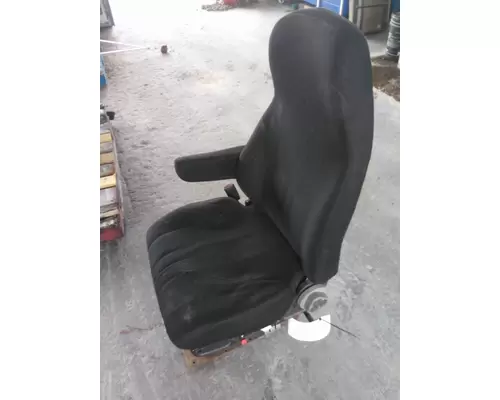 VOLVO VNM SEAT, FRONT