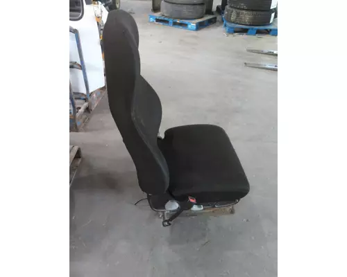 VOLVO VNM SEAT, FRONT