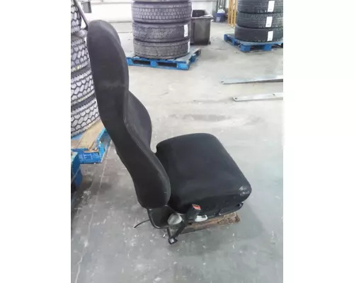 VOLVO VNM SEAT, FRONT