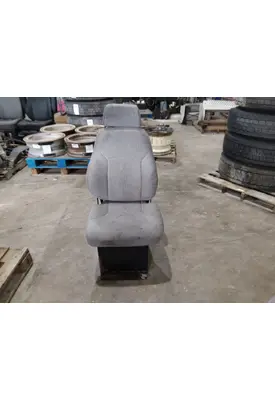 VOLVO VNM SEAT, FRONT
