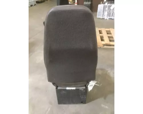 VOLVO VNM SEAT, FRONT