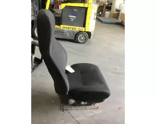 VOLVO VNM SEAT, FRONT