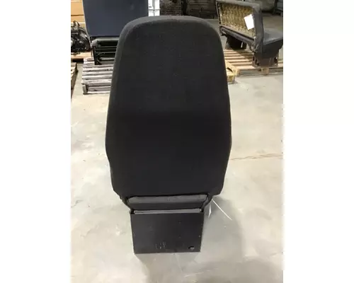 VOLVO VNM SEAT, FRONT