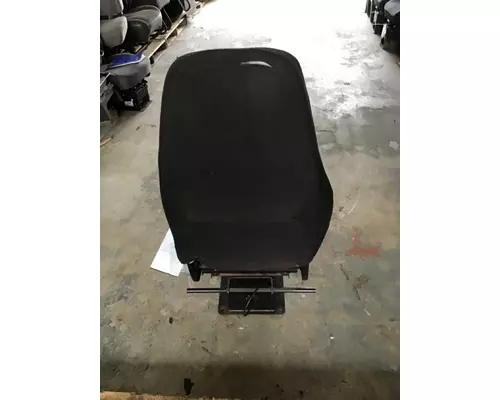 VOLVO VNM SEAT, FRONT